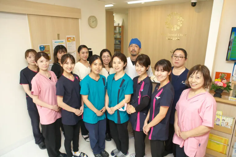 ファーストデンタルクリニックSAKURAのstaff集合写真