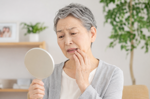 沖縄で入れ歯治療を検討している患者様